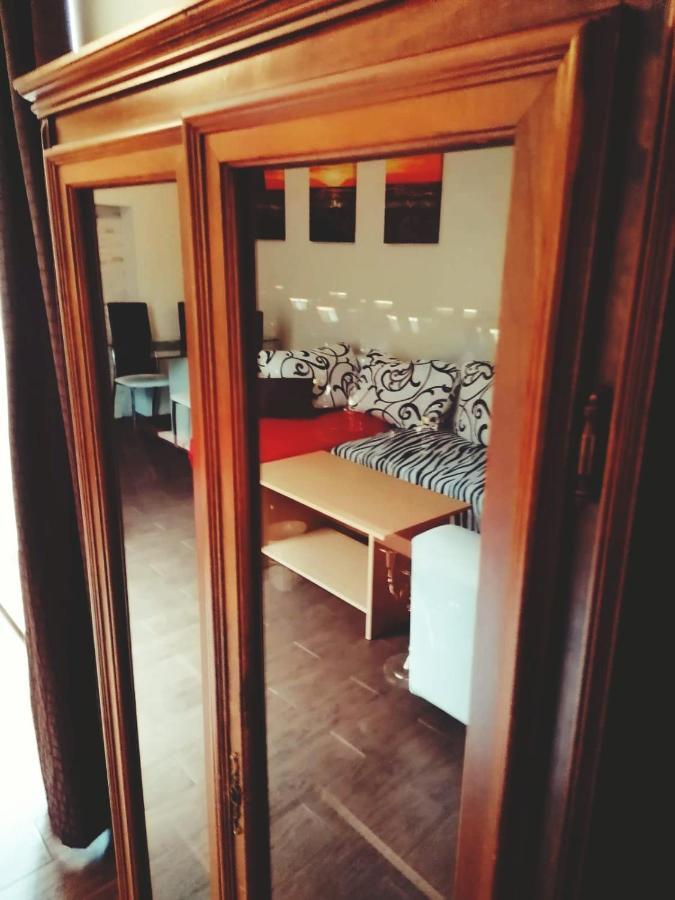 Apartmany Pri Auparku Пьештяни Экстерьер фото