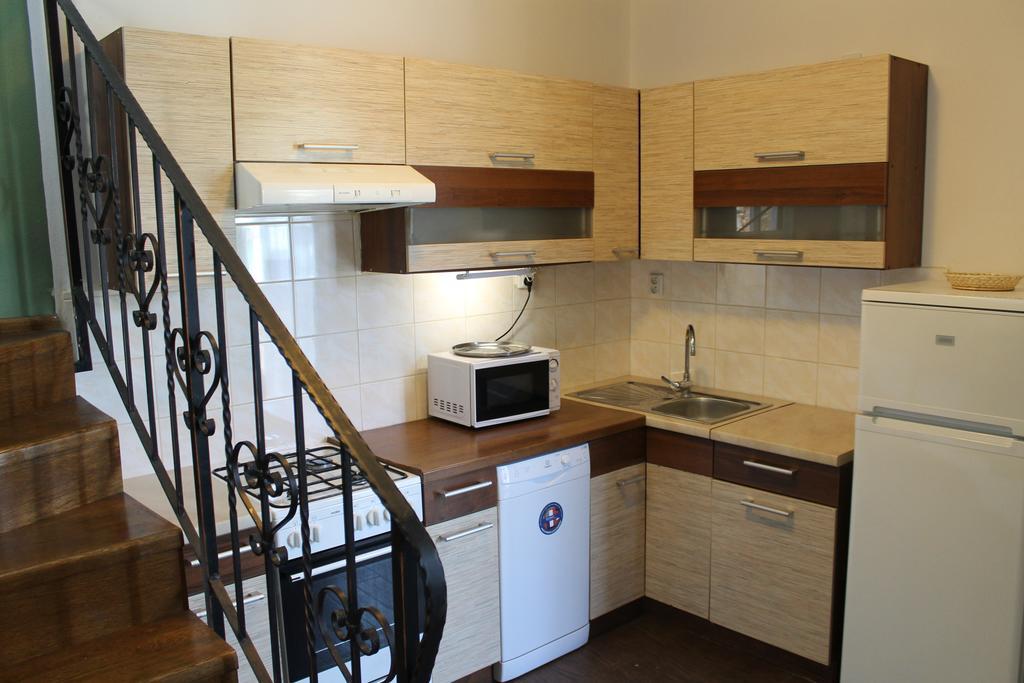 Apartmany Pri Auparku Пьештяни Экстерьер фото